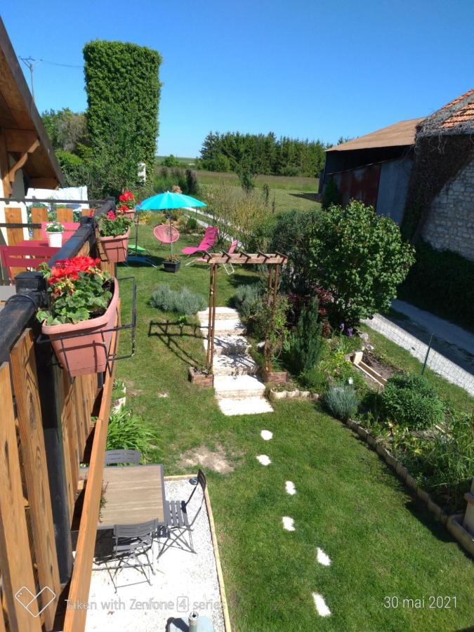 Gite Au Grenier Cosy Lor Esterno foto