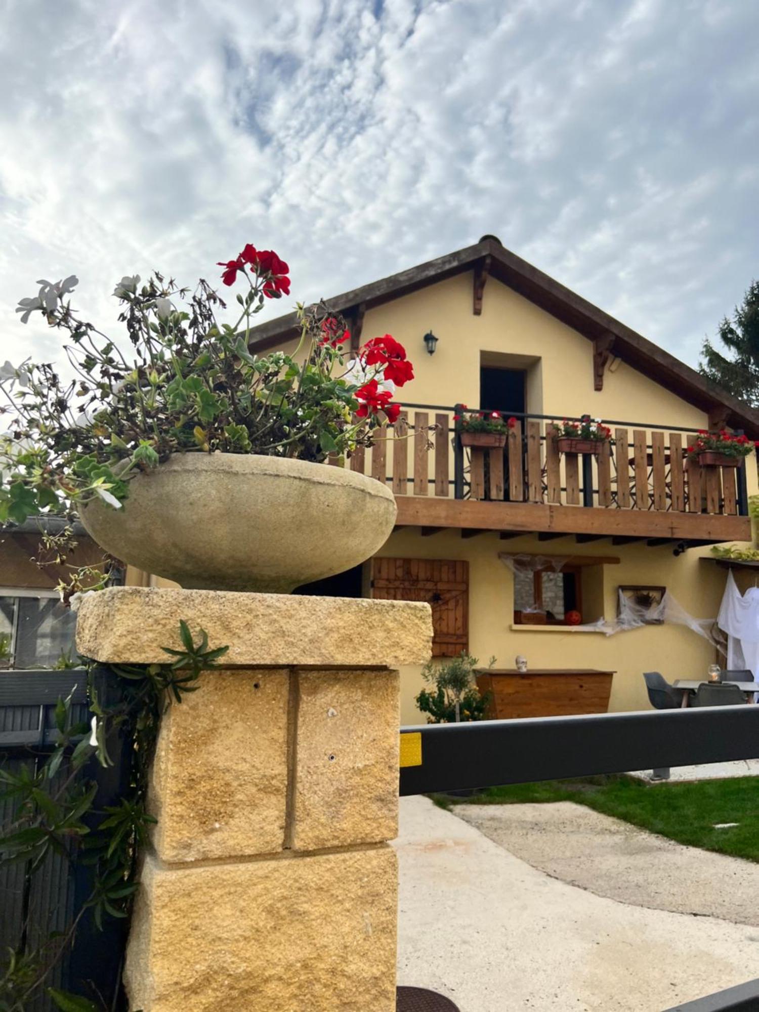 Gite Au Grenier Cosy Lor Esterno foto