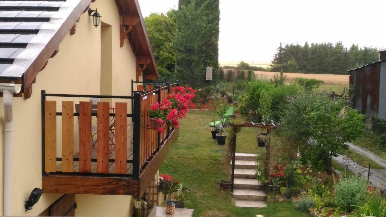 Gite Au Grenier Cosy Lor Esterno foto